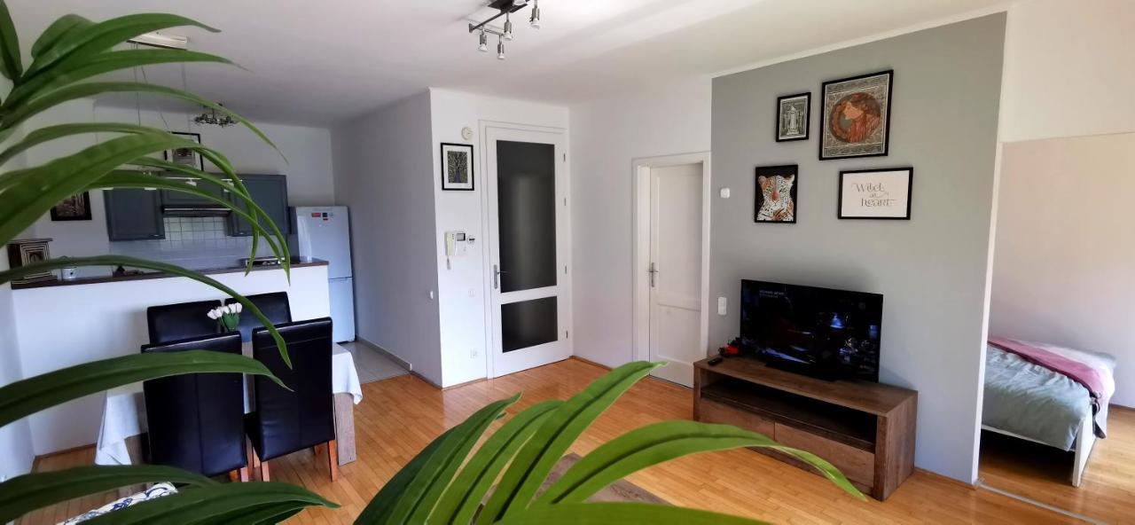 Kazinczy 52 B Apartment Будапеща Екстериор снимка