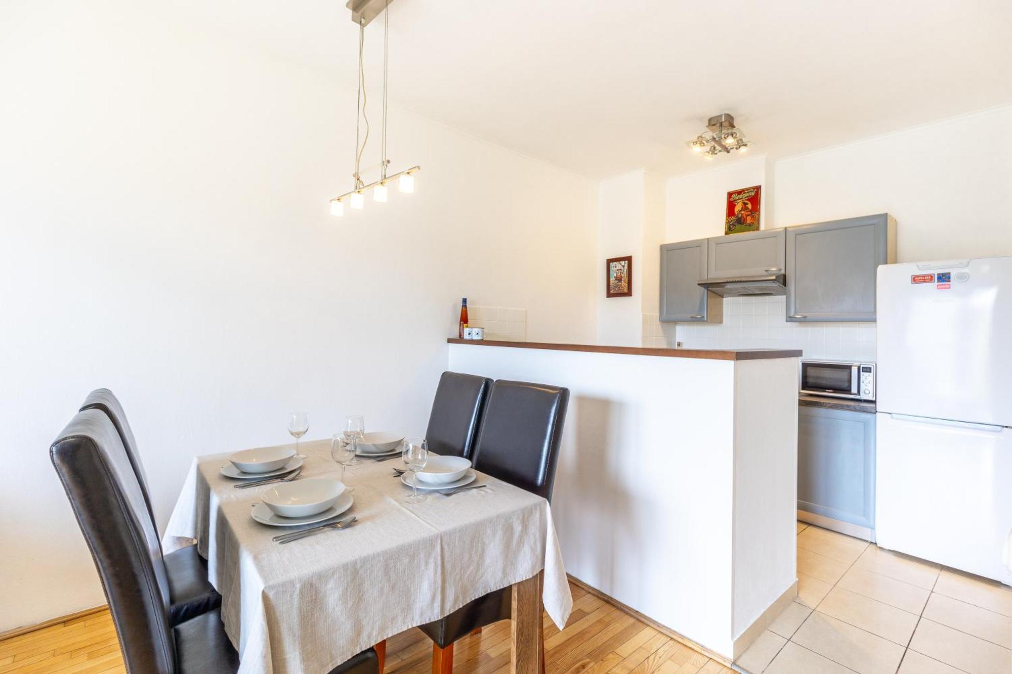 Kazinczy 52 B Apartment Будапеща Екстериор снимка